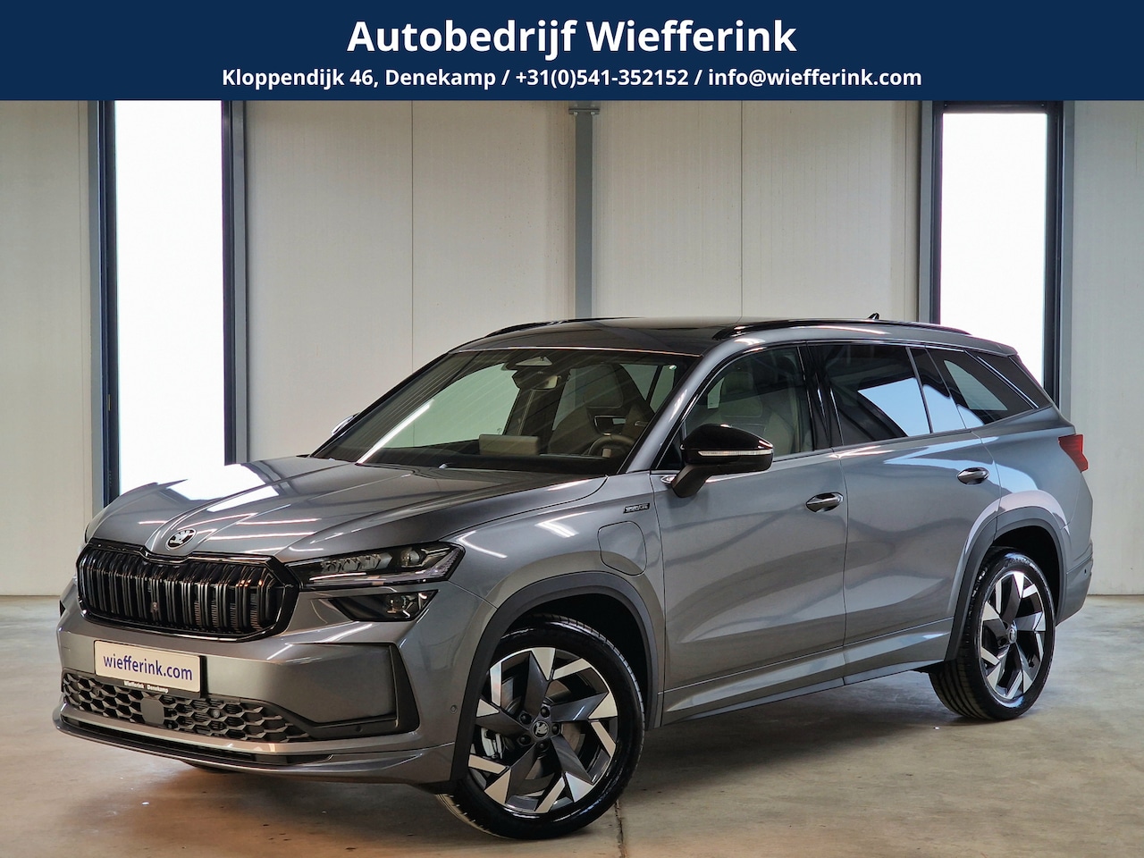 Skoda Kodiaq - 1.5 TSI PHEV Sportline Business 204pk | Panodak | Trekhaak | 360 camera | Light & View | D - AutoWereld.nl