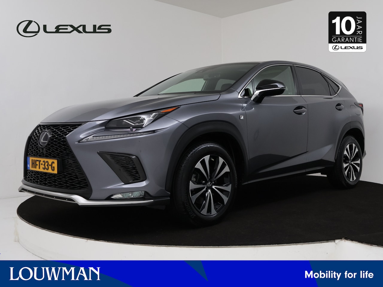 Lexus NX - 300h AWD F Sport Line | Panoramadak | Navigatie | - AutoWereld.nl