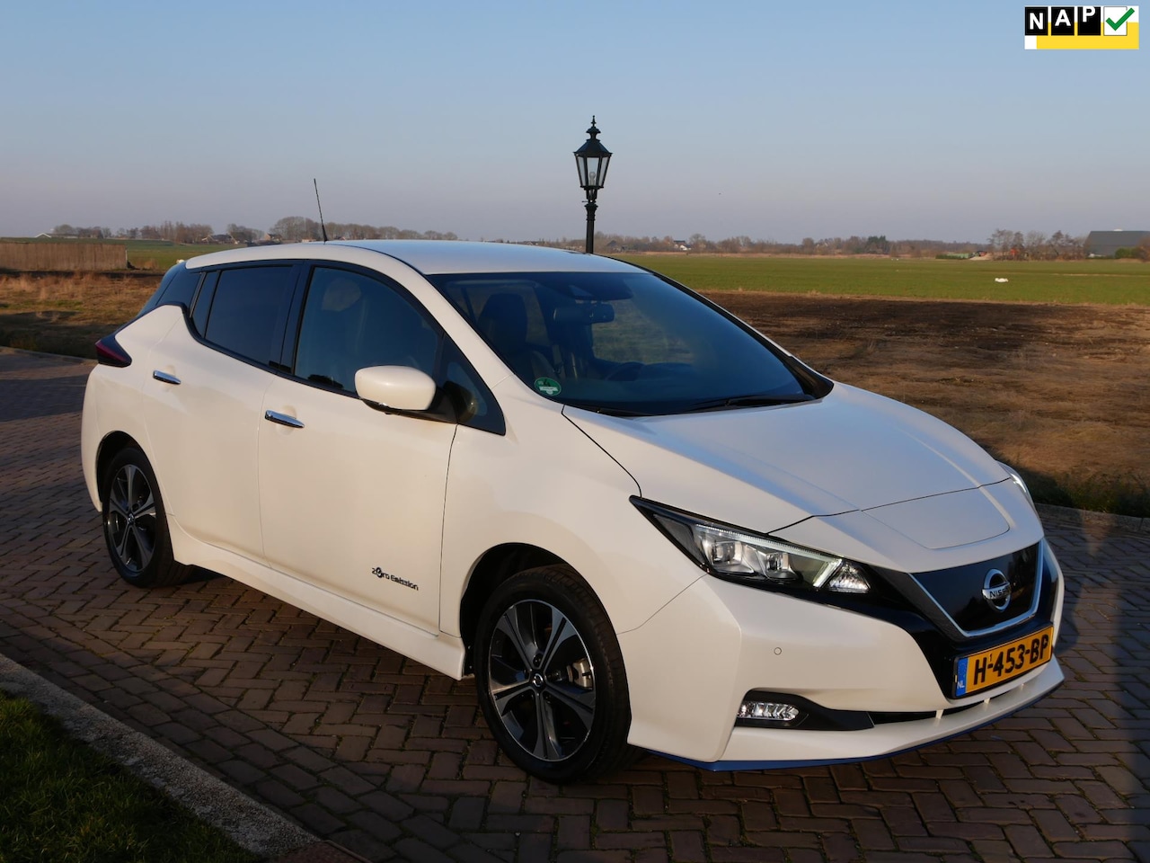 Nissan LEAF - e+ Tekna 62 kWh E+ Tekna 62 kWh - AutoWereld.nl