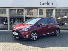 Toyota Yaris - 1.5 Hybrid Premium | Panoramadak, Navigatie, Half leer/stof, 16 inch, Keyless, Parelmoer r