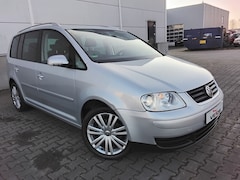 Volkswagen Touran - | XENON | LEER | 17'' | 2.0-16V FSI Highline