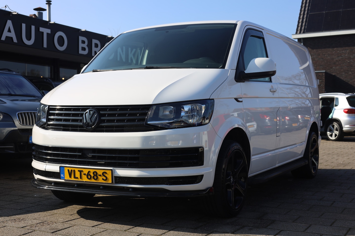 Volkswagen Transporter - 2.0 TDI L1H1 HIGHLINE AUTOMAAT | CARPLAY | 19 INCH - AutoWereld.nl