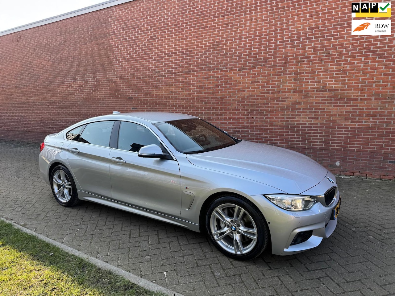 BMW 4-serie Gran Coupé - 435i High Executive M-pakket Leder Navi Camera - AutoWereld.nl