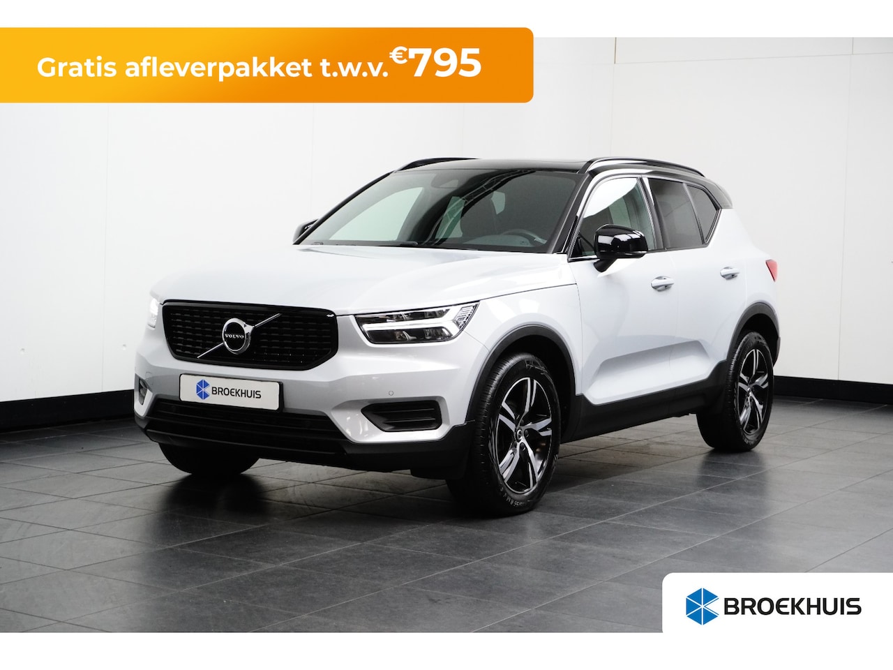 Volvo XC40 - T3 R-Design T3 R-Design | Cruise Control | 18-Inch | Keyless | Lane-assist | Verwarmde voo - AutoWereld.nl