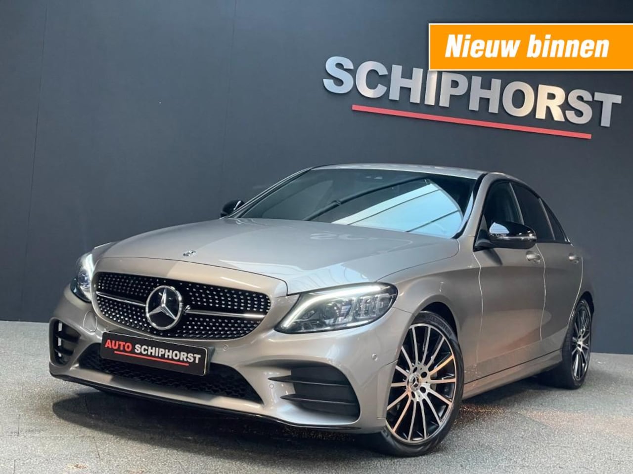 Mercedes-Benz C-klasse - C200 185 pk AMG vol leer burmester/night pakket/19 inch - AutoWereld.nl