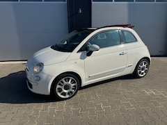 Fiat 500 - 1.2 LOUNGE / CABRIO / AIRCO / LAAT DE ZOMER MAAR KOMEN