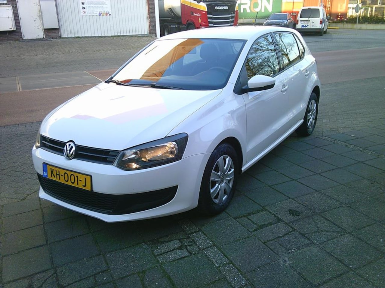 Volkswagen Polo - 1.2 Easyline/5 deurs/airco/superstaat - AutoWereld.nl