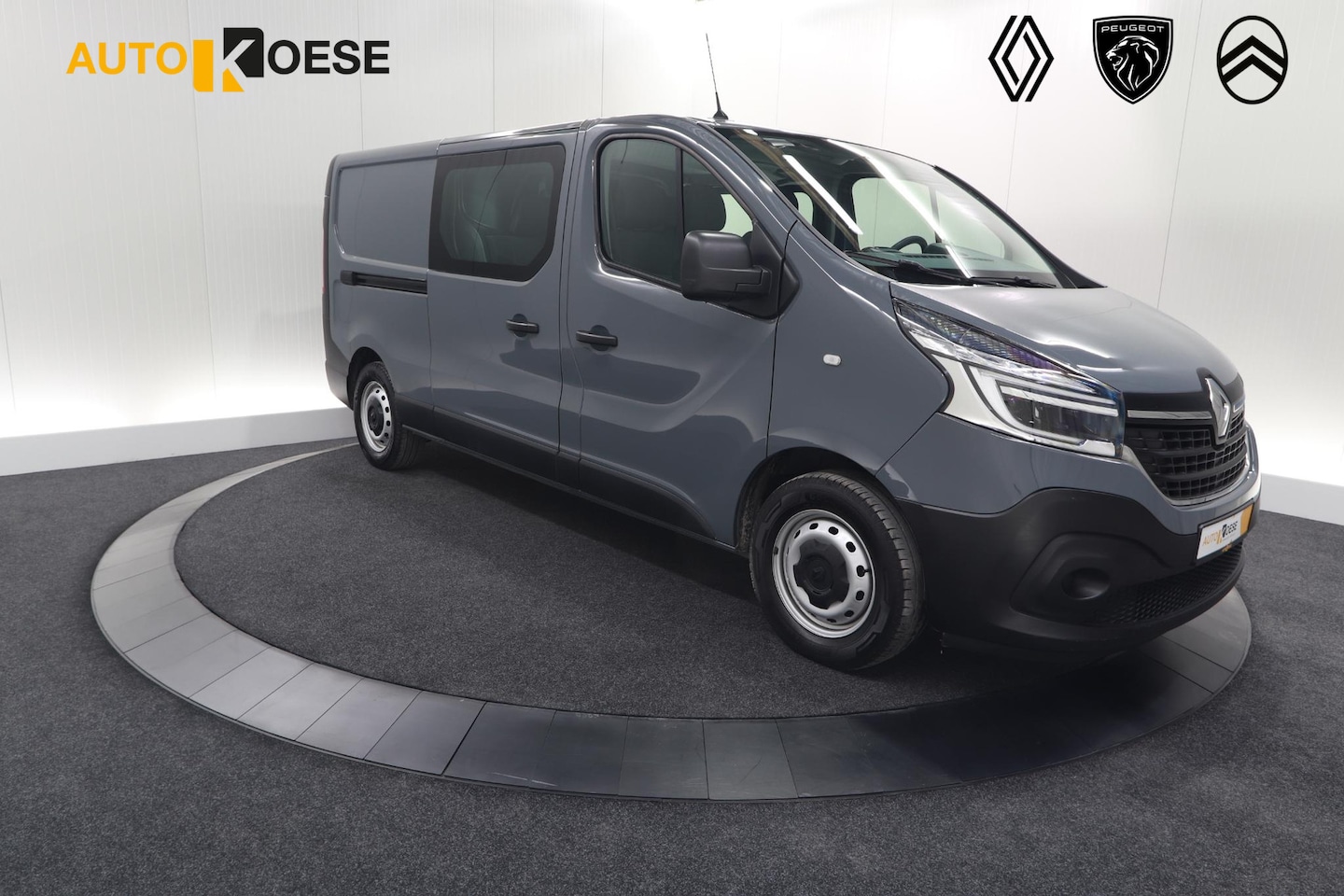 Renault Trafic - 2.0 dCi 145 T29 L2H1 DC Comfort | 6 Zitplaatsen | Betimmering Laadruimte | Parkeersensoren - AutoWereld.nl