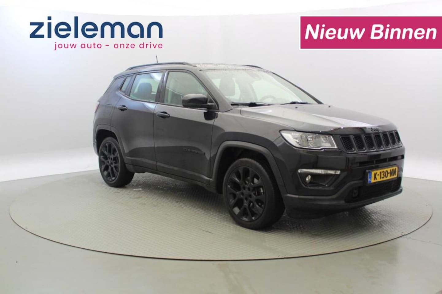 Jeep Compass - 1.3T Night Eagle Liberty Edition -  Half leer, Carplay, Clima - AutoWereld.nl