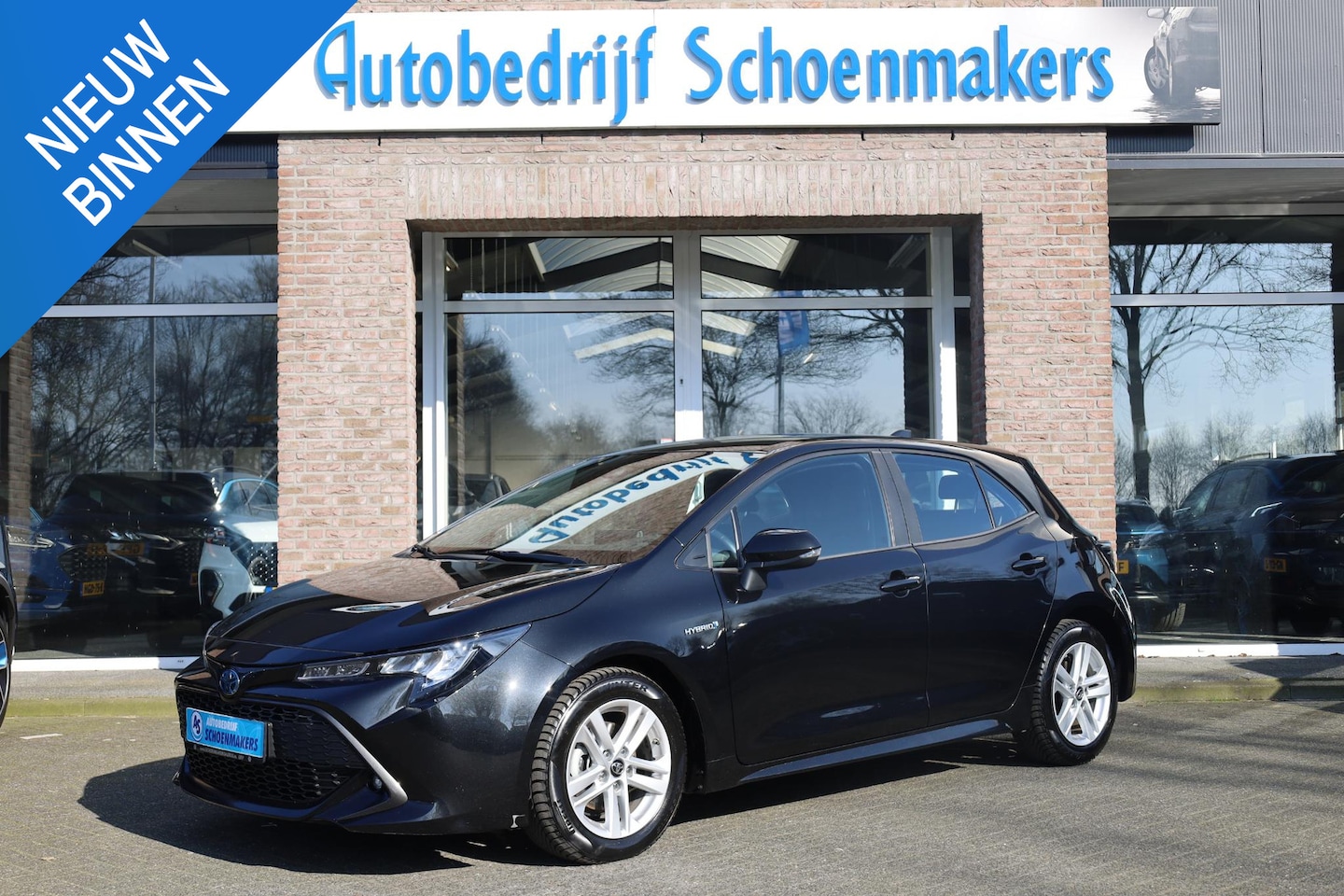 Toyota Corolla - 1.8 Hybrid Active CAMERA CARPLAY DAB NAVI CRUISE CLIMA - AutoWereld.nl