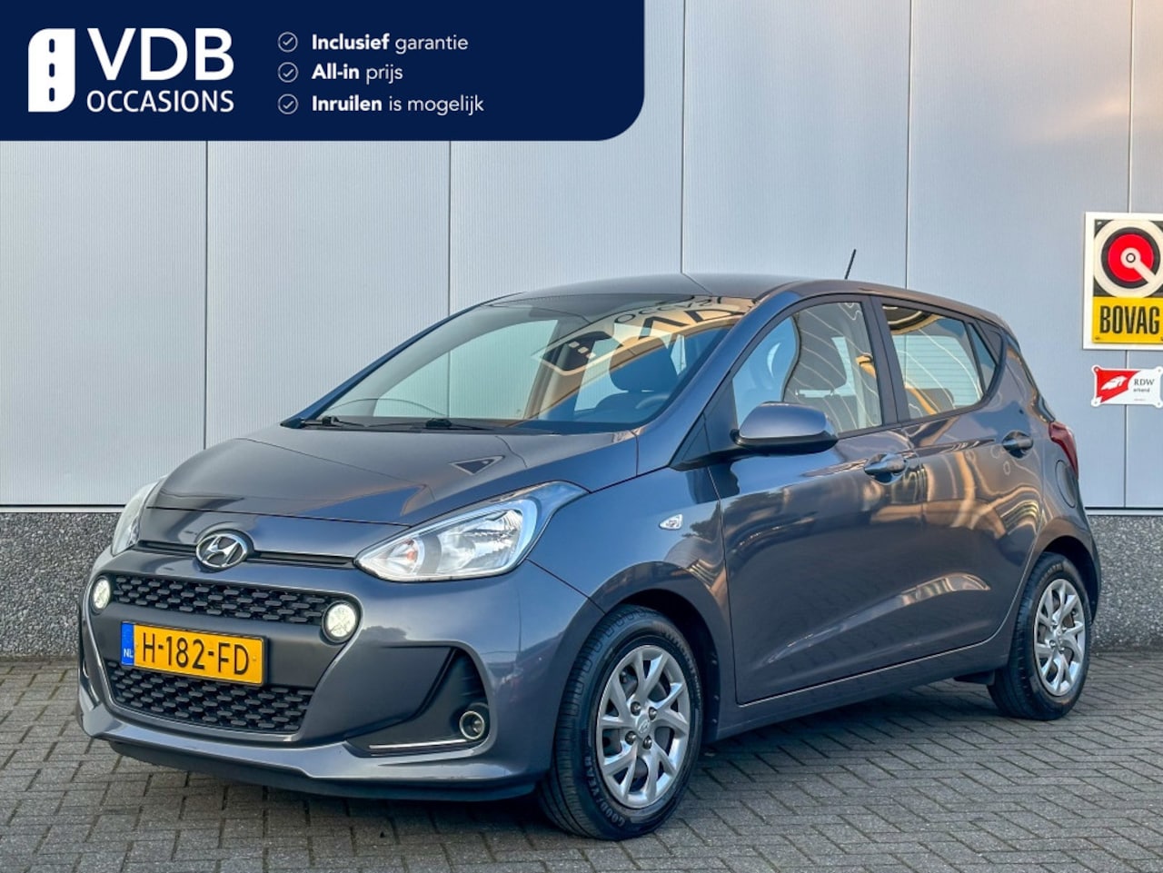 Hyundai i10 - 1.0i Comfort Navigatie | CarPlay | Park.sensoren | NAP - AutoWereld.nl