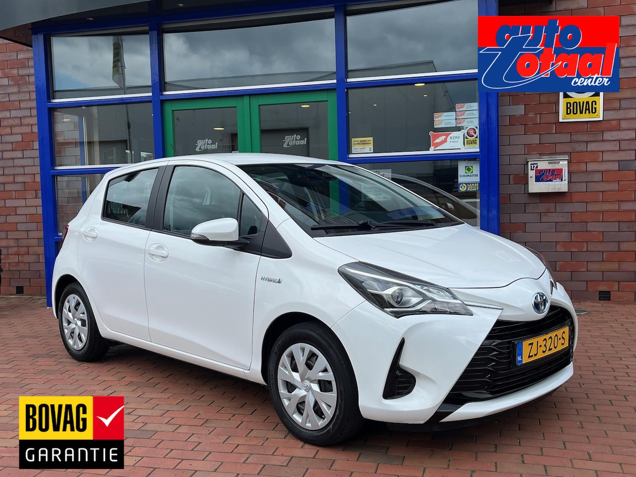 Toyota Yaris - 1.5 Hybrid Active Full map navigatie! - AutoWereld.nl