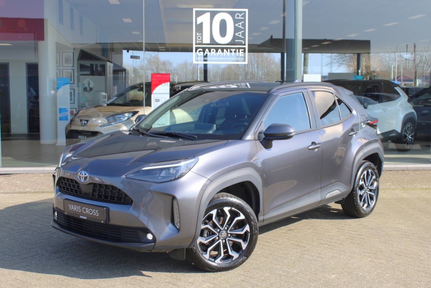 Toyota Yaris Cross - 1.5 Hybrid Style | Pano | Head-Up Display | Navi | Stoelverwarmi - AutoWereld.nl