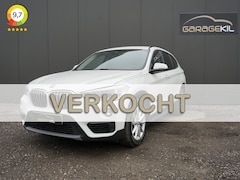 BMW X1 - sDrive18i Executive Orig. NL / Privacy glass / Camera / LED / Stoel verw. / Elek. Achterkl