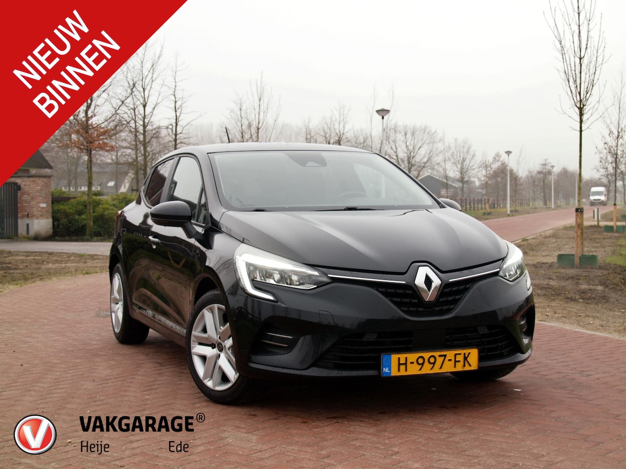 Renault Clio - 1.0 TCe Zen | Apple Carplay | Cruise Control | Navi | Parkeersensoren | Privacy glass | - AutoWereld.nl