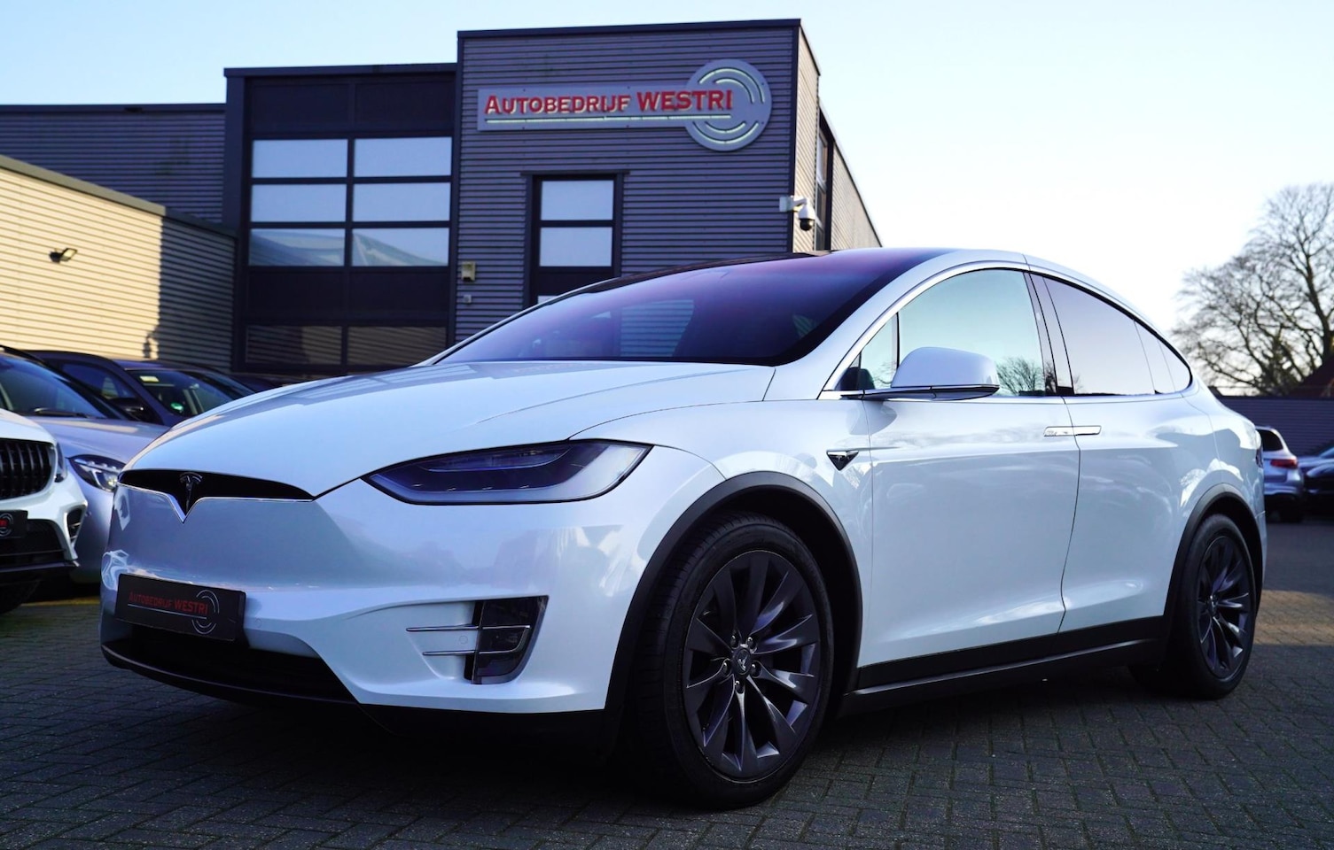 Tesla Model X - 100D | 418PK | 5 persoons | AutoPilot | Stoelverwarming voor+achter | Luchtvering | INCL. - AutoWereld.nl