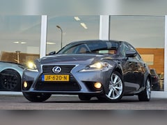 Lexus IS - 300h Business Line Pro 100% onderhouden Trekhaak 2e Eigenaar Mooi