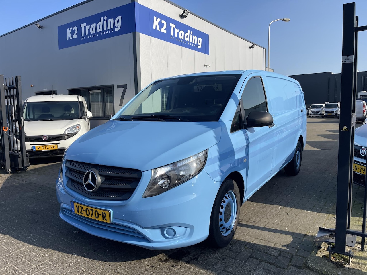 Mercedes-Benz Vito - 111 CDI Functional Lang EURO 6 ****KOMT BINNEN**** - AutoWereld.nl