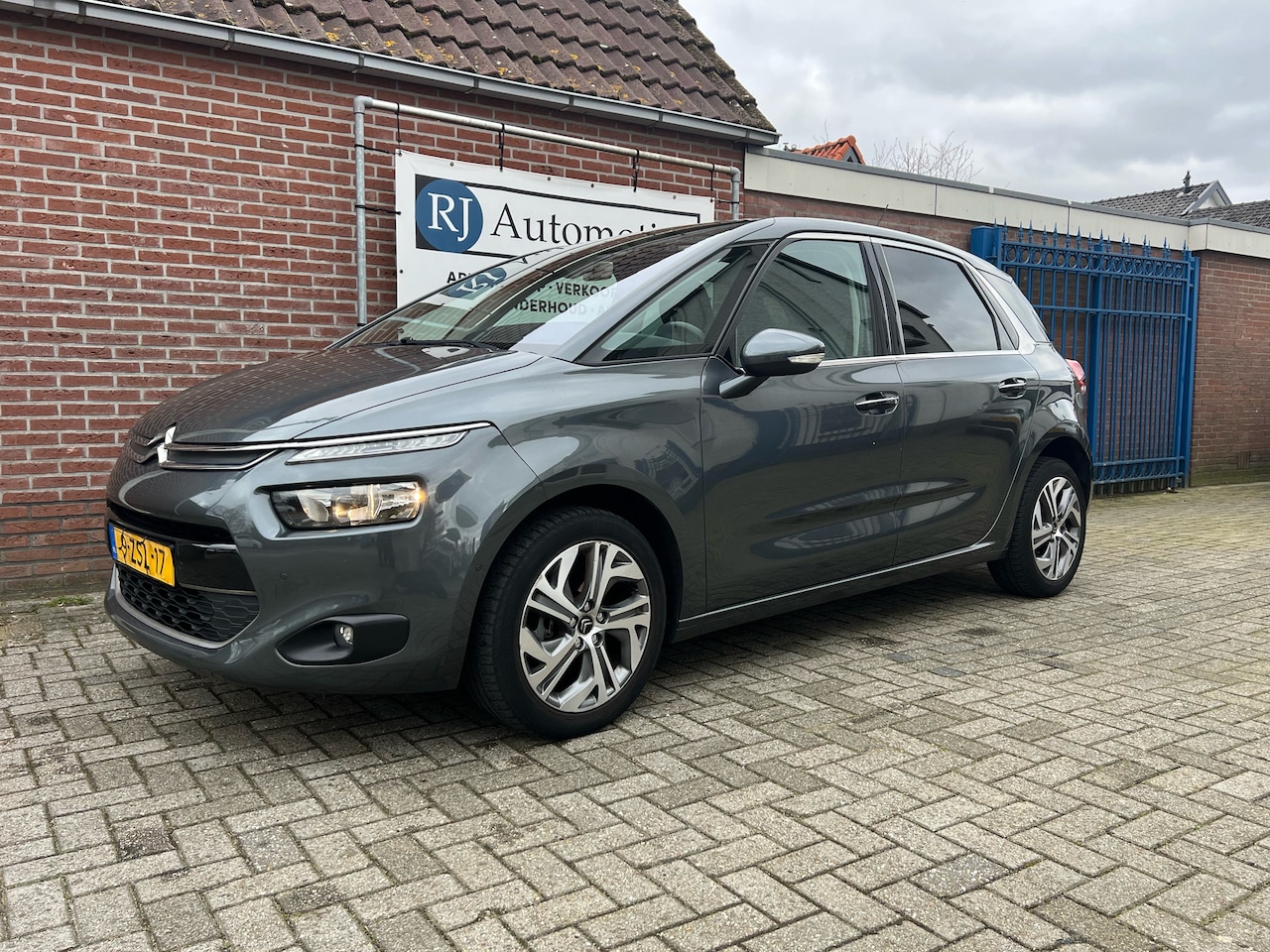 Citroën C4 Picasso - 1.2 PureT Intensive APK/NAP/CLIMA - AutoWereld.nl