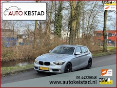 BMW 1-serie - 116i 5-DEURS AIRCO/CRUISE/NAVIGATIE ORIGINELE KILOMETERS