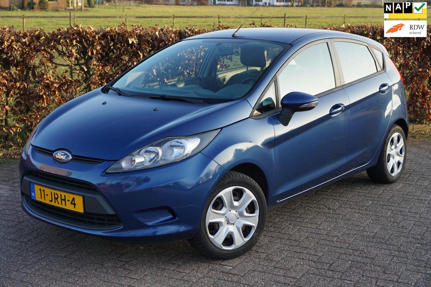 Ford Fiesta - 1.25 Limited|Airco|Dealeronderhouden|Nap|Trekhaak - AutoWereld.nl