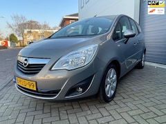 Opel Meriva - 1.4 Turbo Berlin/Navi/Dealer onderhouden/PDC/Cruise-c/Climate-c/Trekhaak/Nette auto