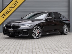 BMW 5-serie - 530i M-Sport Pano M-Stoelen HK-Audio NAP 360 Laser 20"