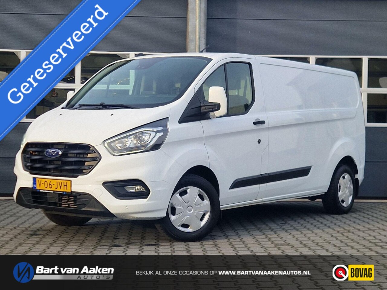 Ford Transit Custom - 320 2.0 TDCI130PK L2H1 Trend Camera Blis Navigatie - AutoWereld.nl