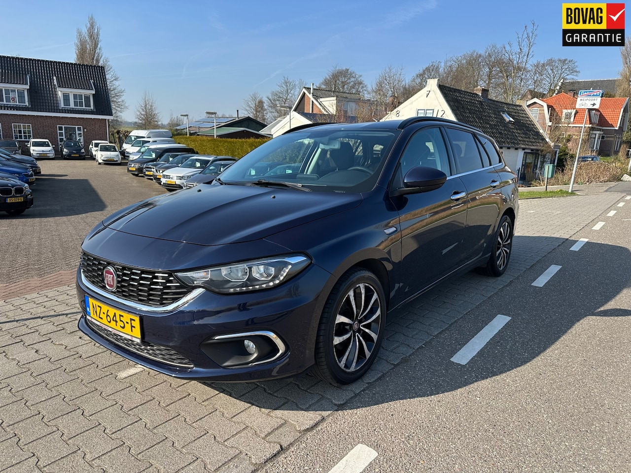 Fiat Tipo Stationwagon - 1.4 16v Lounge Navi, PDC, Trekhaak, Climat control, Cruisecontrol - AutoWereld.nl