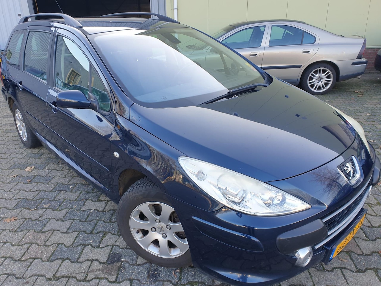 Peugeot 307 Break - 1.6 HDiF Premium 1.6 HDiF Premium - AutoWereld.nl