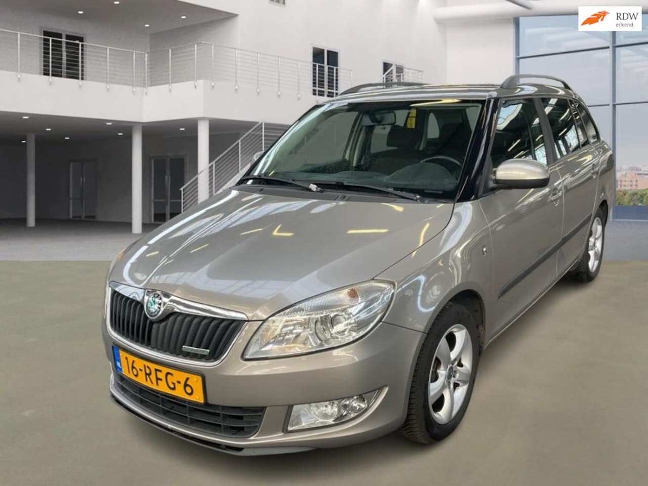 Skoda Fabia Combi - 1.2 TDI Greenline AIRCO CRUISE TREKHAAK 2 X SLEUTELS - AutoWereld.nl