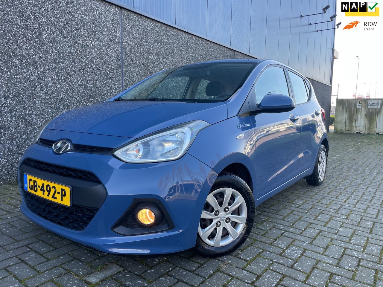 Hyundai i10 - 1.0i i-Motion Comfort/Nieuwe APK en beurt/CRUISE/ - AutoWereld.nl