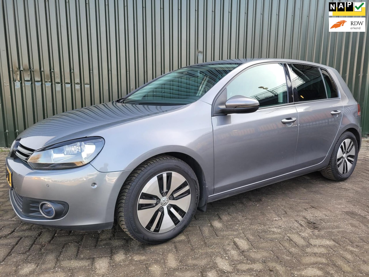 Volkswagen Golf - 1.4 Special Edition R - AutoWereld.nl