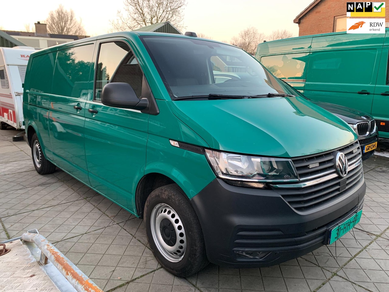 Volkswagen Transporter - 2.0 TDI L2H1 30 Automaat - AutoWereld.nl