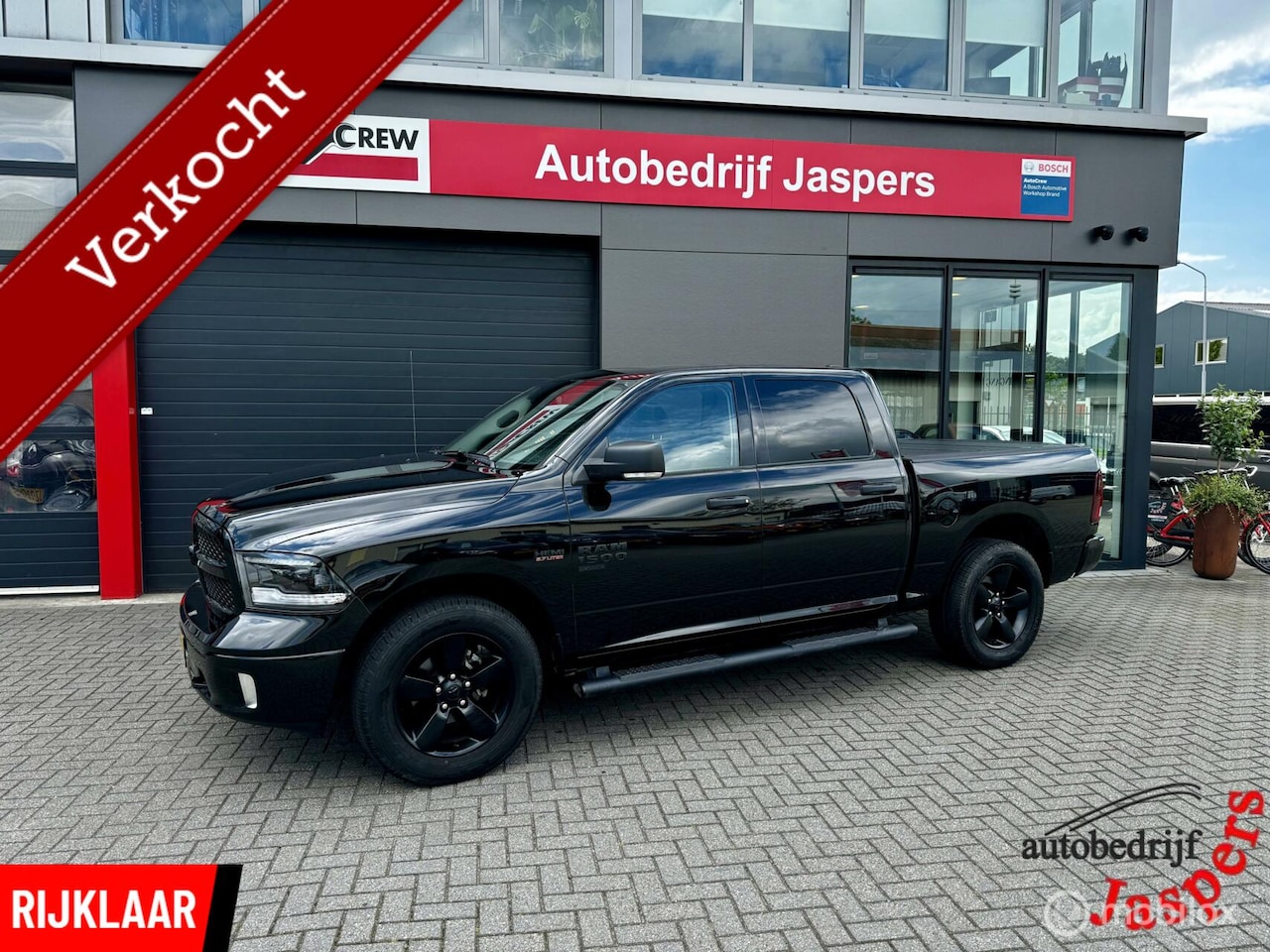 Dodge Ram 1500 - 4X4 5.7 V8 4x4 Crew Cab 5'7 Rebel NAP - AutoWereld.nl