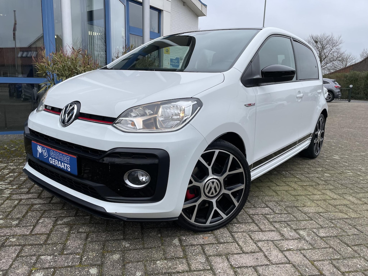 Volkswagen Up! - 1.0 TSI GTI | 5 deurs, Dealer onderhouden, Camera + Parkeersensoren, Cruise Control, Two-T - AutoWereld.nl