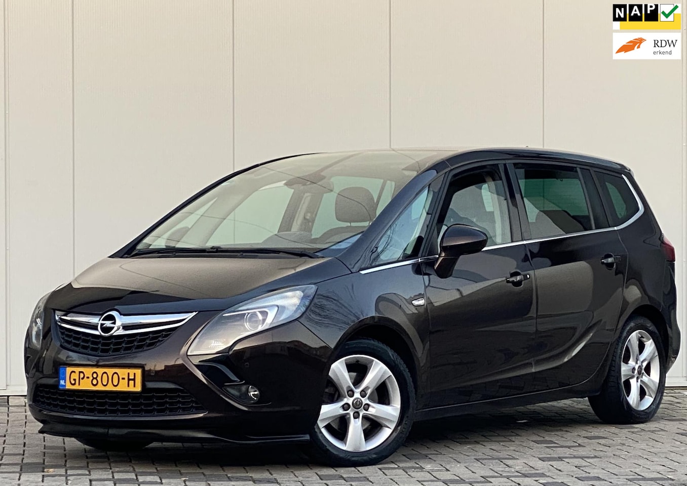 Opel Zafira Tourer - 1.4 Cosmo 7persoons Panorama Navi Camera Leer - AutoWereld.nl