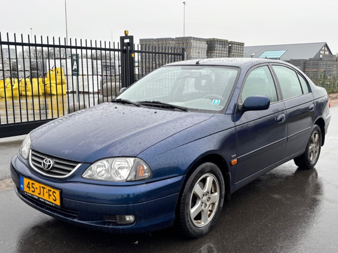 Toyota Avensis - 1.6-16V Linea Luna Sedan Airco - AutoWereld.nl