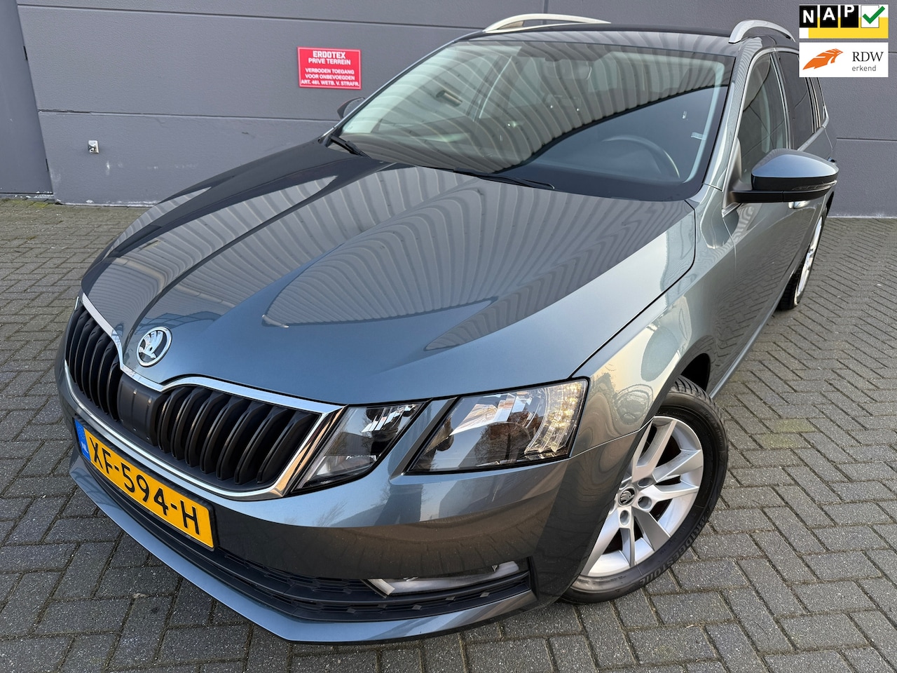 Skoda Octavia Combi - 1.0 TSI*NAVI*CRUISE*AIRCO*APK*NAP*CAMERA*2 EIGNAAR*PARK SENSOREN - AutoWereld.nl