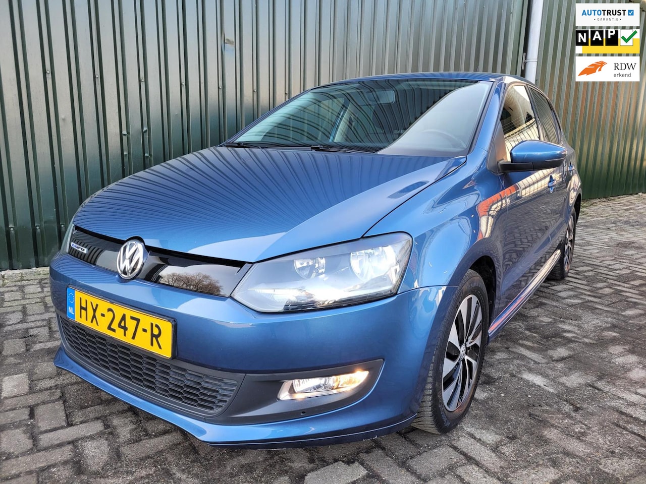 Volkswagen Polo - 1.0 Edition Navi en maar 61733km - AutoWereld.nl