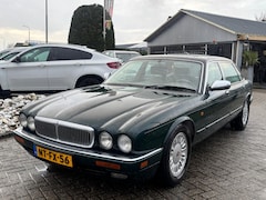 Daimler Double Six - 6.0 V12 Century 1996 4 Zits