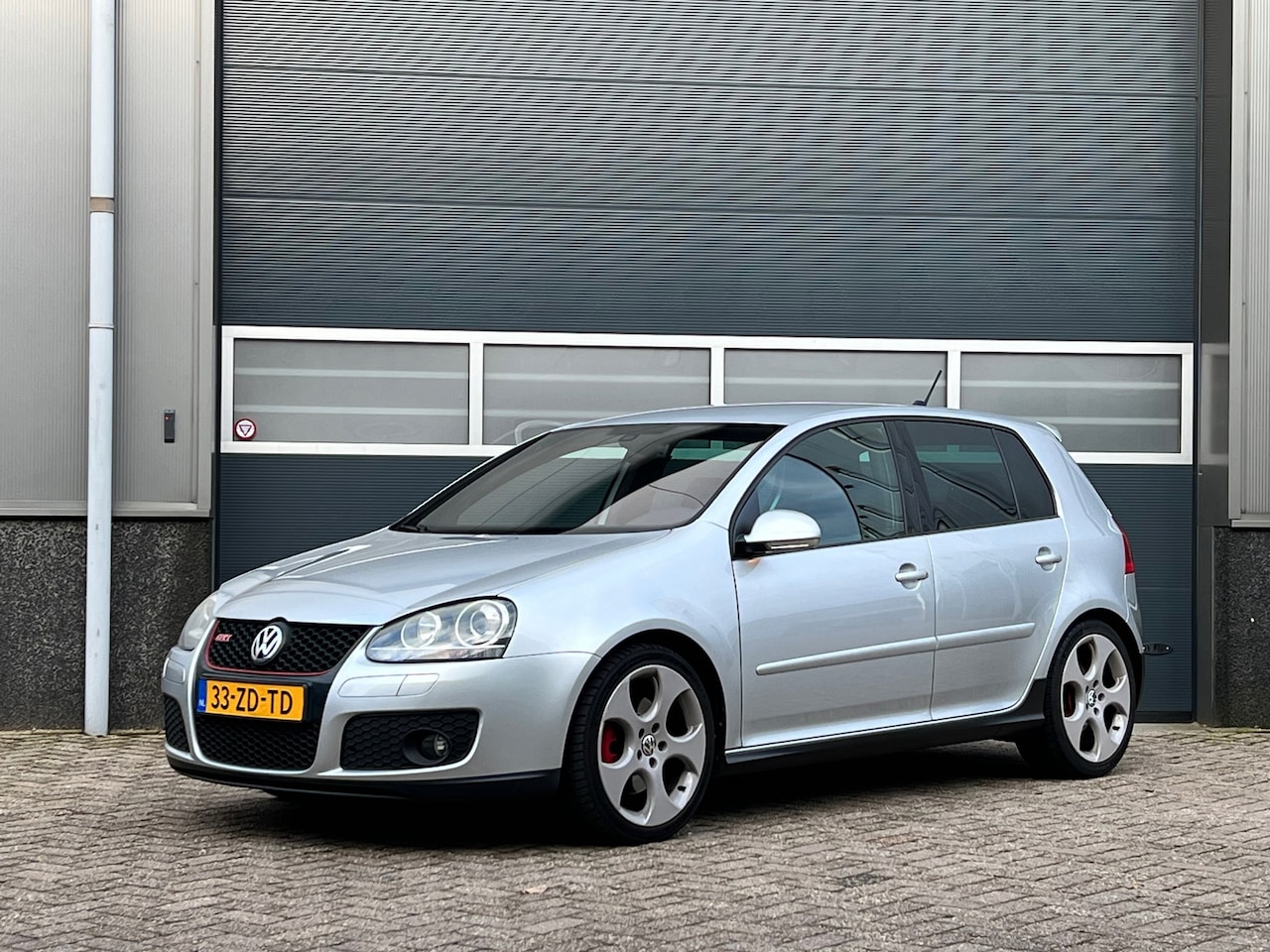 Volkswagen Golf - 2.0 TFSI GTI bj.2008 Navi|NL auto|Leder|5 Drs|Nap. - AutoWereld.nl