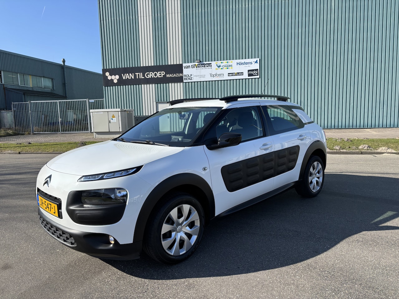 Citroën C4 Cactus - 1.2i PureTech Feel 82 PK. Zeer mooie en zuinige auto !!! Auto rijdt ook helemaal nieuw !! - AutoWereld.nl