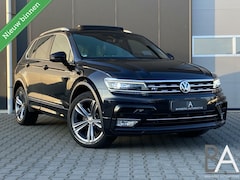 Volkswagen Tiguan - 2.0 TSI 4M R-line|trekhaak|360|ACC|pano