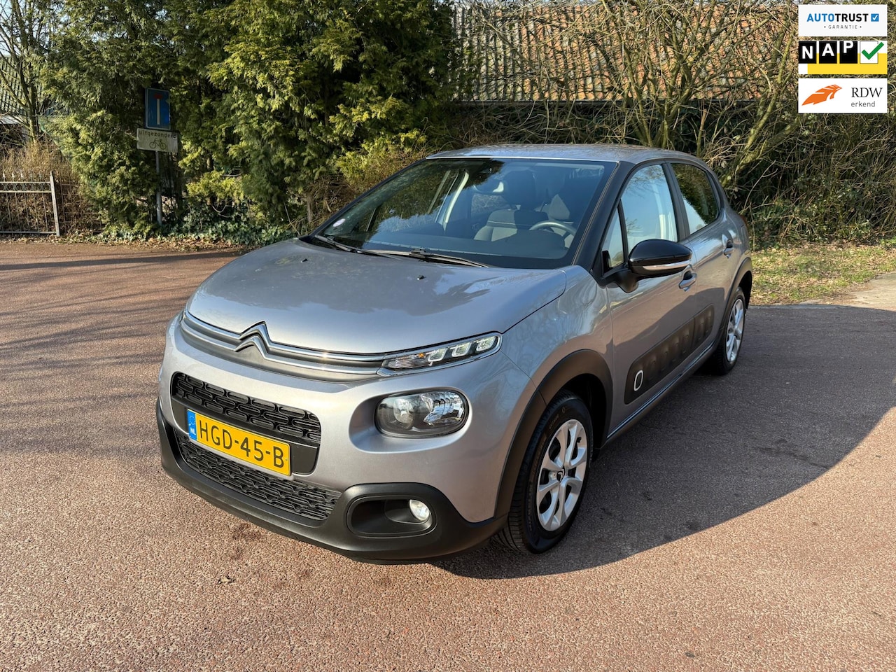 Citroën C3 - 1.2 PureTech Feel / Navi / Airco / PDC / Apk / Bt / Aux / Nette Auto - AutoWereld.nl