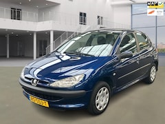 Peugeot 206 - 1.4 Air-line 3