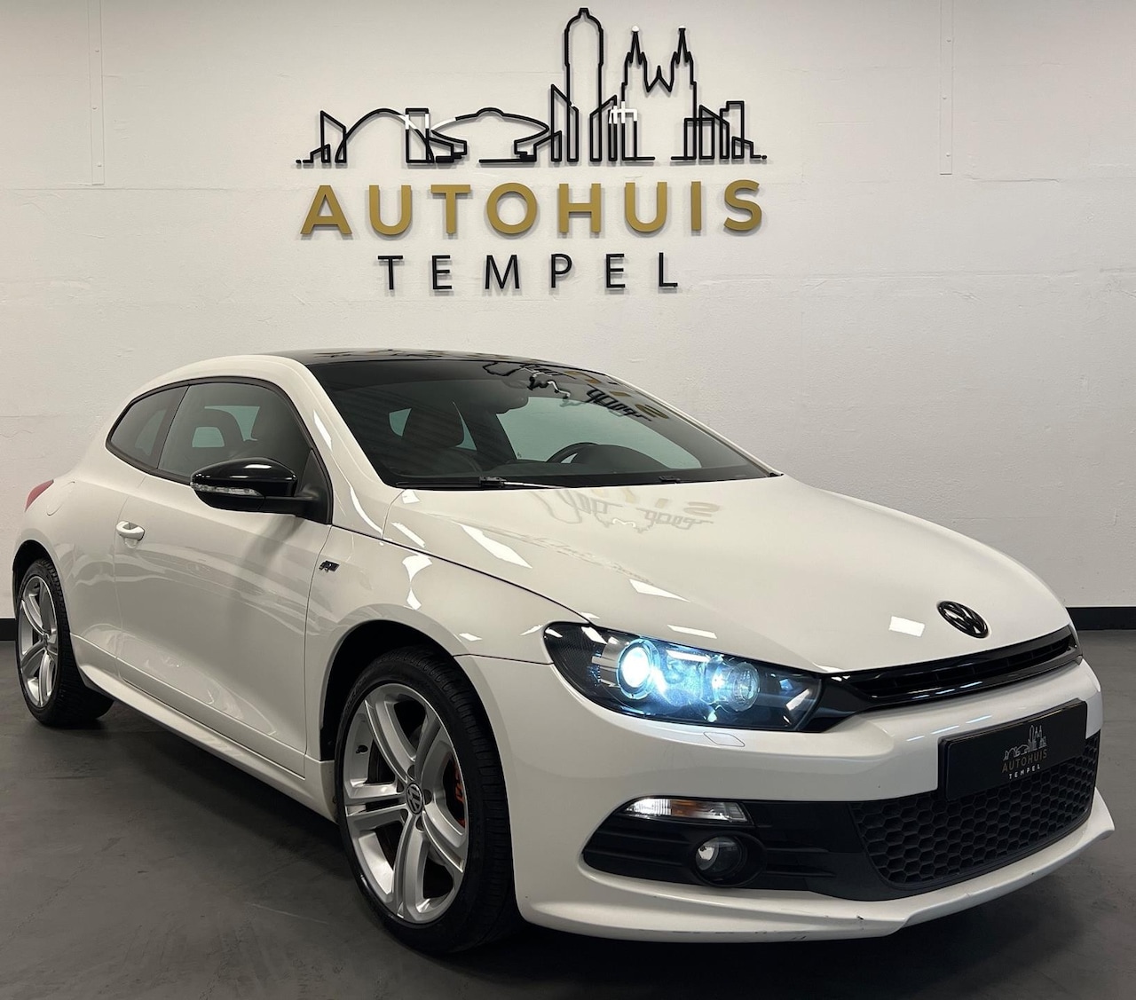 Volkswagen Scirocco - 1.4 TSI Highline Plus Automaat Cruise Pdc Led 18 Inch Velgen - AutoWereld.nl