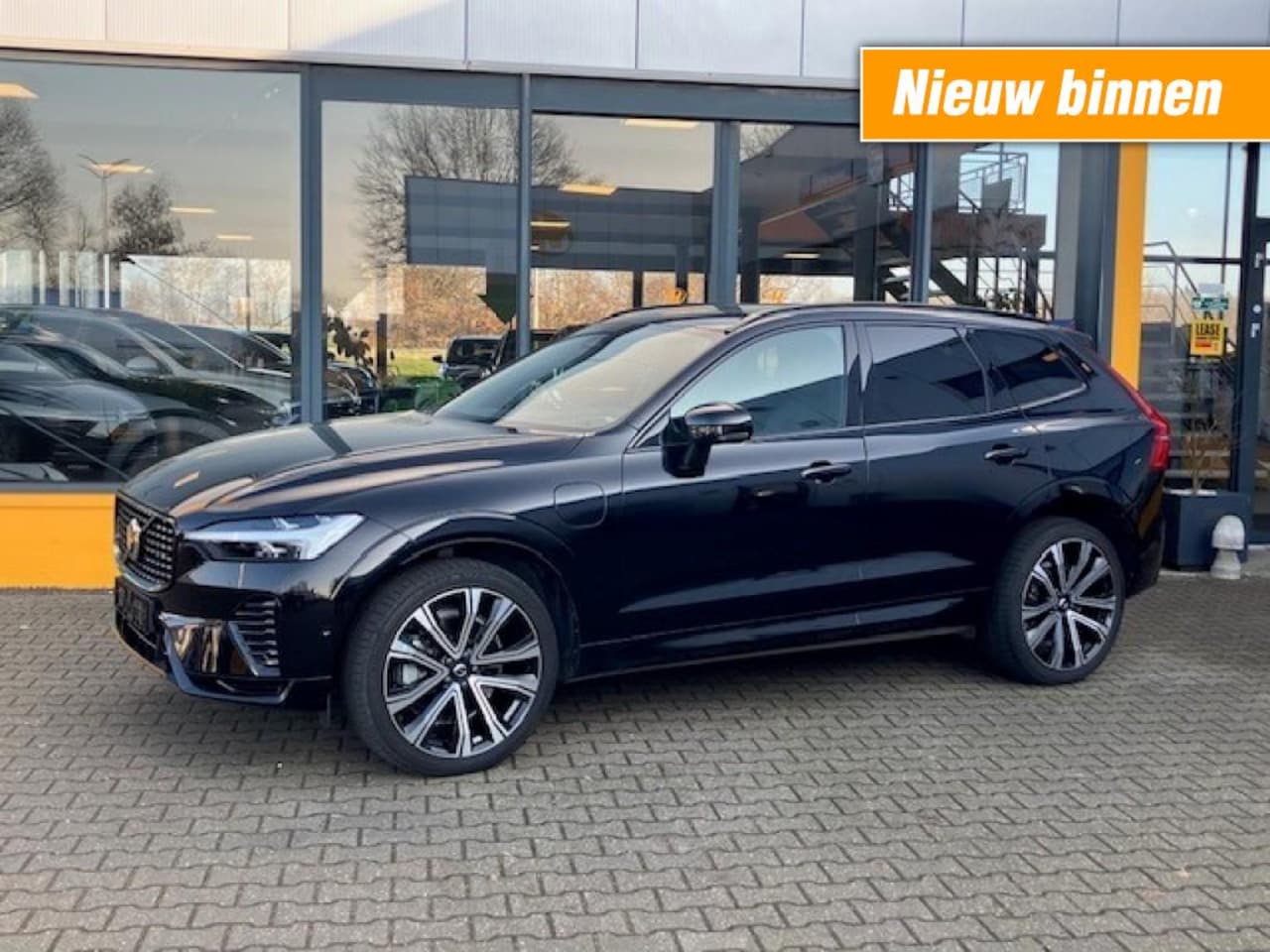 Volvo XC60 - 2.0  Recharge T6 AWD R Design - Pan dak - leer - stoel/stuurverw - AutoWereld.nl