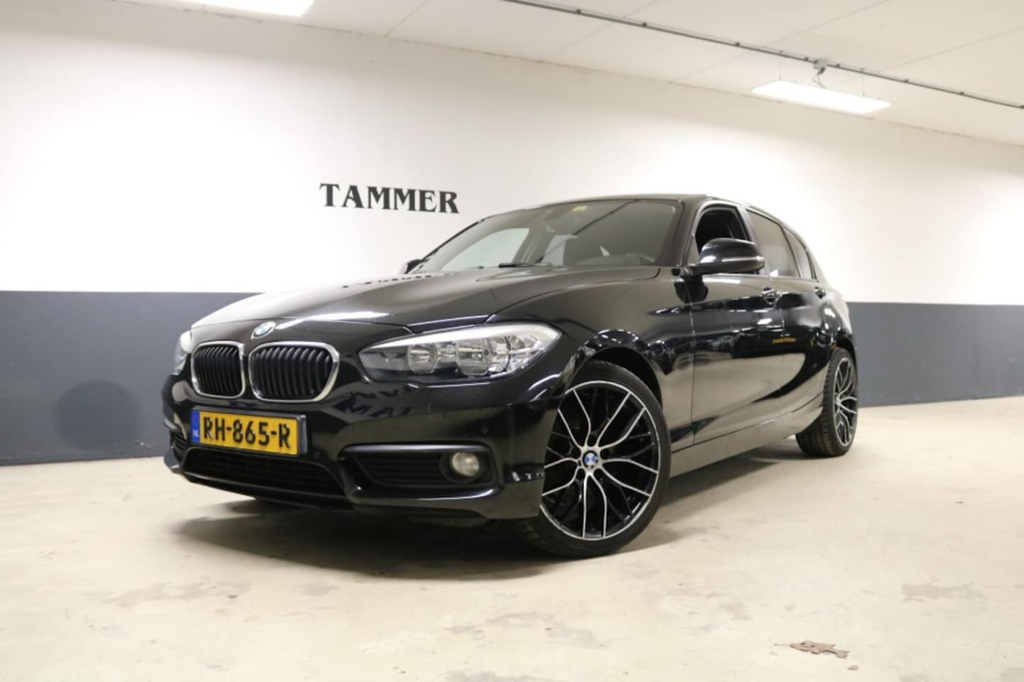 BMW 1-serie - 116i Sport NAVIGATIE - STOEL VERWARMING - AutoWereld.nl