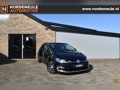 Volkswagen Golf - E-GOLF, Xenon, Apple Carplay, Navi, Leder